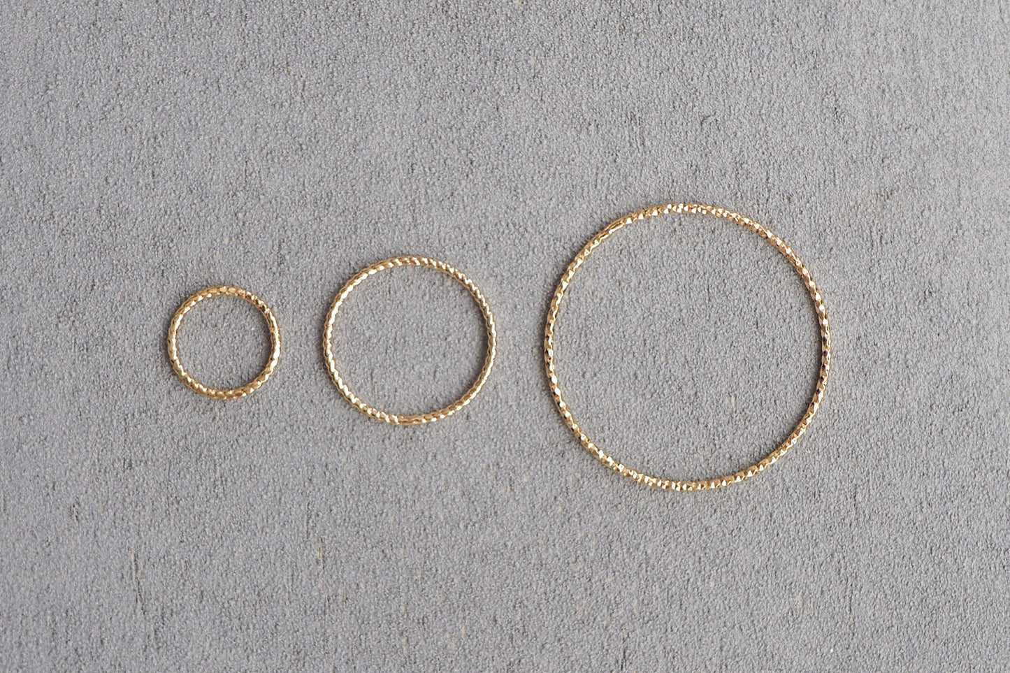 10 gedrehte glitzernde Ringe, 18 Karat echt vergoldet, 12mm, 18mm oder 30mm, kreisförmige Verbinder Anhänger aus Messing, Schmuckzubehör