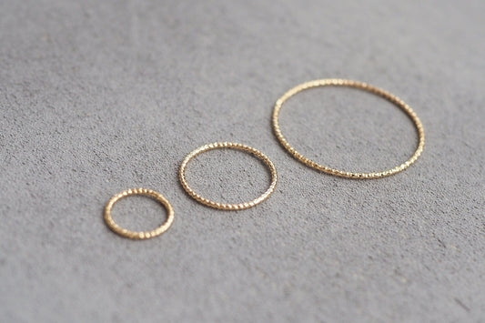 10 gedrehte glitzernde Ringe, 18 Karat echt vergoldet, 12mm, 18mm oder 30mm, kreisförmige Verbinder Anhänger aus Messing, Schmuckzubehör