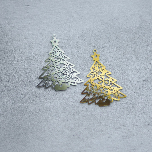 10x Tannenbaum Anhänger aus Edelstahl, 55mm in Gold oder Silber, Schneeflocken Winter Weihnachten, Schmuckzubehör, 18 Karat echt vergoldet