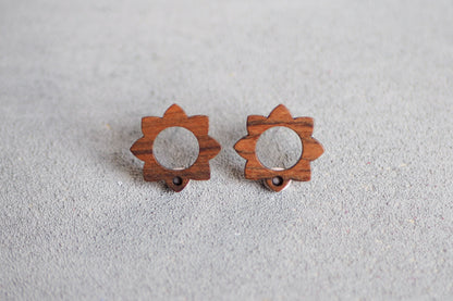 10x Holz Ohrstecker Sonnenblume, 17mm, Blume Blüte Ring Donut, Schmuckzubehör für DIY Schmuck, Walnuss Holz Ohrringe Ohrschmuck