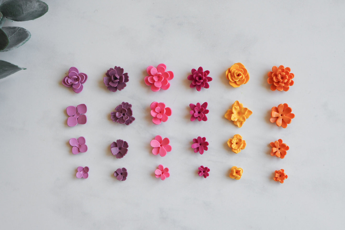 DIY Set "Blütenzauber": Werkzeuge & Material für vielseitige Miniatur Blumen aus Polymerton, Schmuck aus FIMO, Blüten Blätter formen